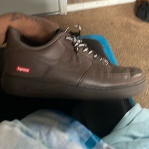 Brown surpreme shoes